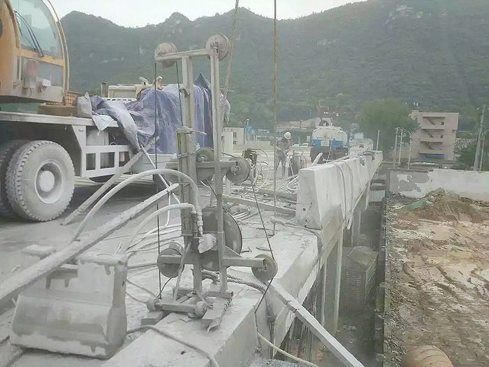 我公司繩據切割在橋梁拆除中的應用案例